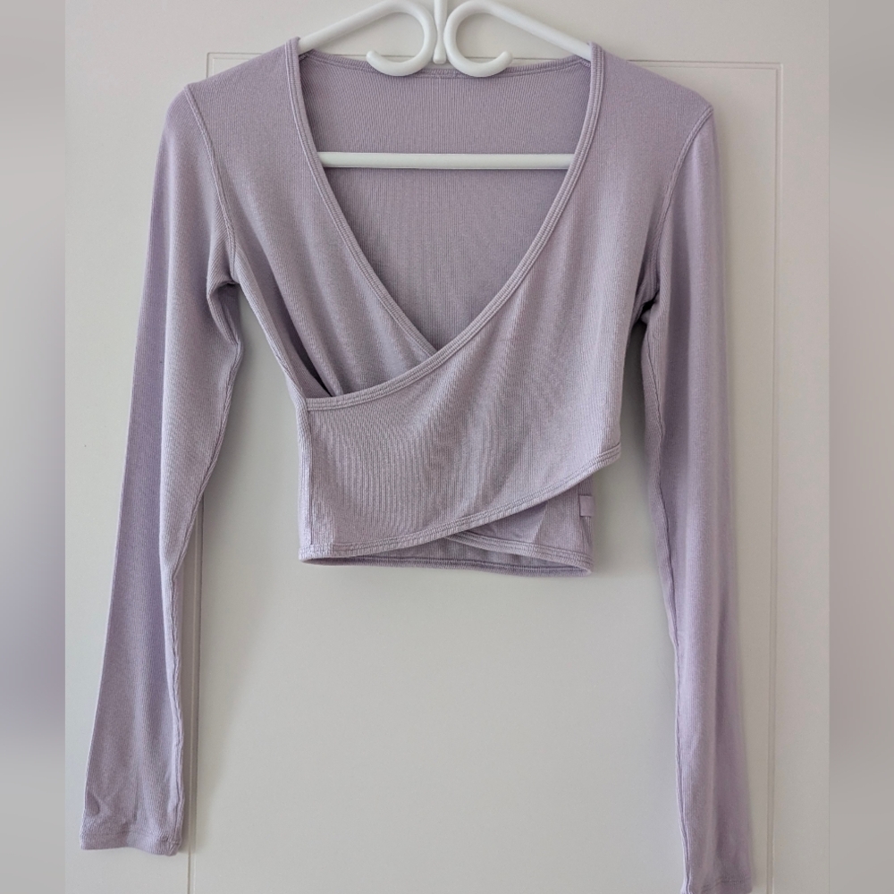 Lululemon Wrap-Front Ribbed Long-Sleeve Top, Size 2, Lilac Ether, NWOT - Picture 3 of 5